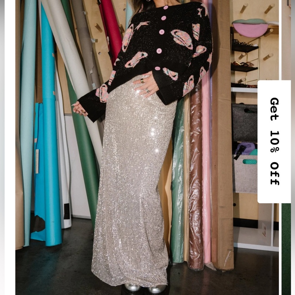 Dressed in LALA Saturn Sequin Skirt - Picture 6 of 9